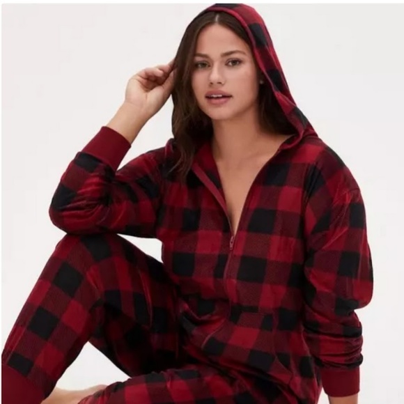 Torrid Buffalo Plaid Fleece Hooded Lounge One Piece Back Flap Size 0/00 (M/L) - Picture 2 of 7